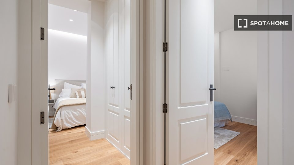 Apartment Madrid, 4 beds, 125m² — photo 9