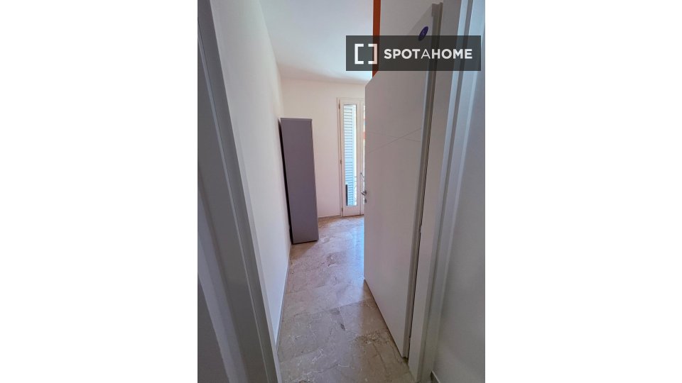 Double room Bologna, 10 beds, 232m² — photo 1