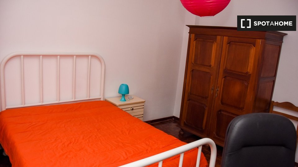 Double room Coimbra, 5 beds — photo 18