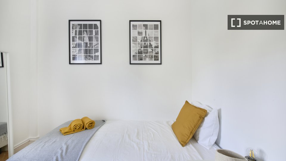 Double room Lisbon, 7 beds — photo 1