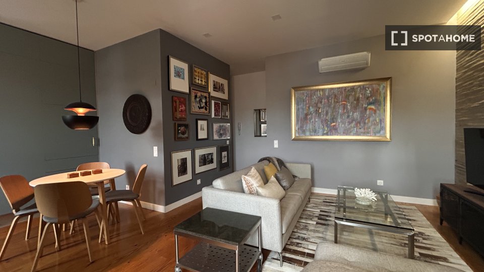 Apartment Lisbon, 2 beds — photo 20