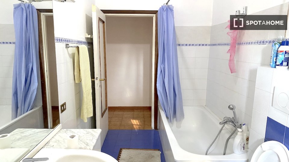 Double room Rome, 4 beds — photo 48
