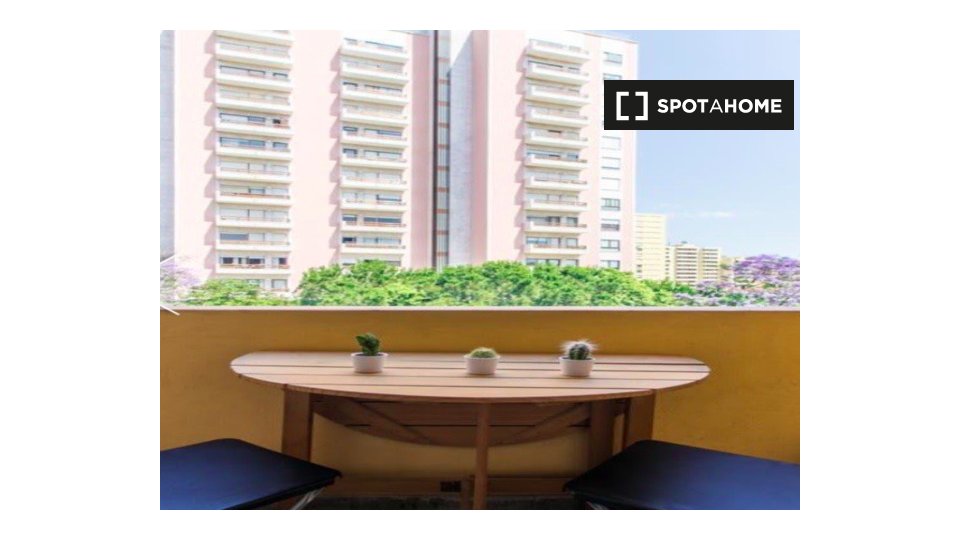 Double room Lisbon, 4 beds, 90m² — photo 5