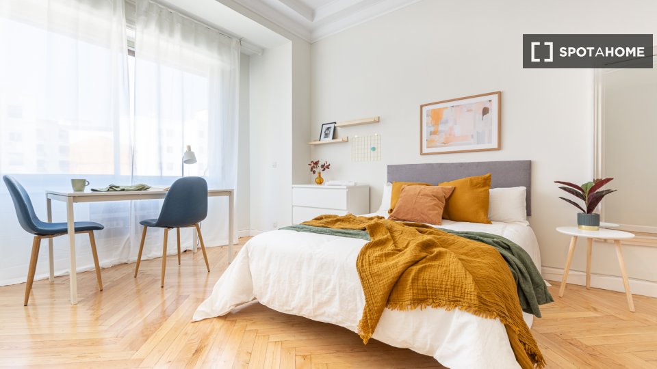 Double room Madrid, 6 beds — photo 6