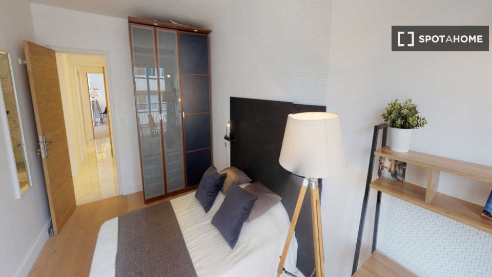 Double room Paris, 5 beds, 110m² — photo 20