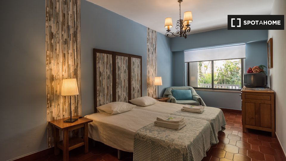 Apartment Lisbon, 1 bed, 70m² — photo 8