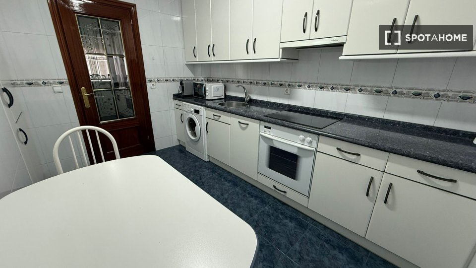 Appartamento Bilbao, 3 camere, 100m² — foto 3