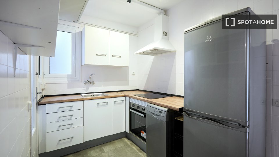 Apartment Barcelona, 3 beds, 82m² — photo 13