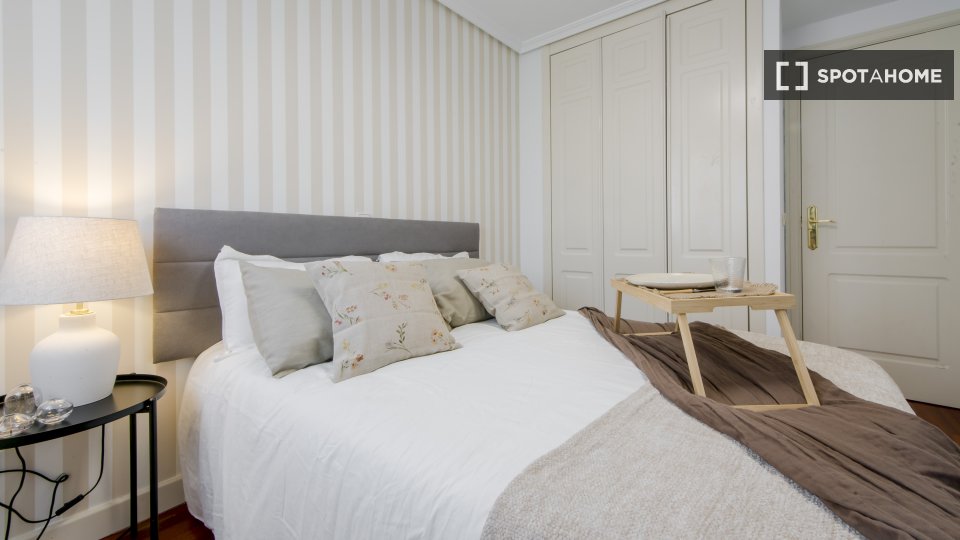Double room Madrid, 8 beds — photo 1
