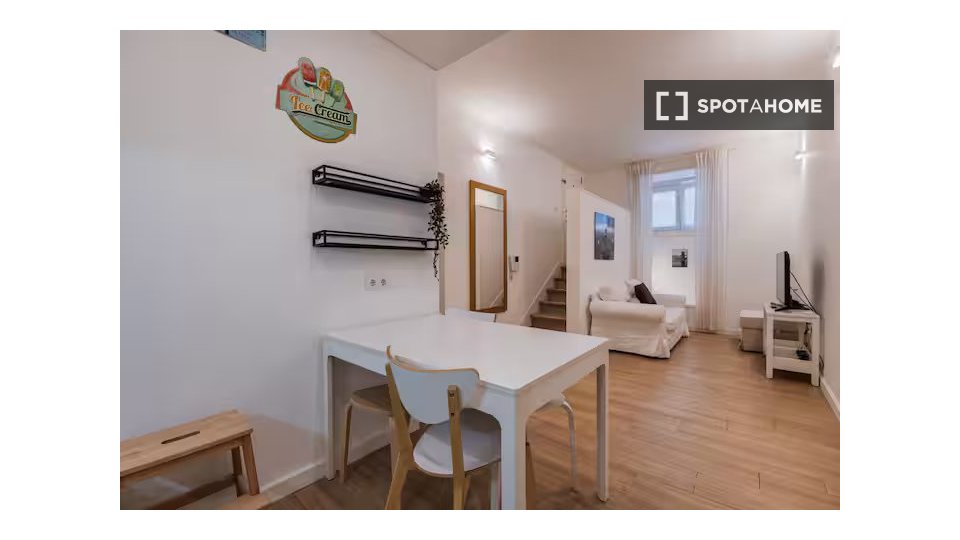 Apartment Lisbon, 2 beds — photo 19