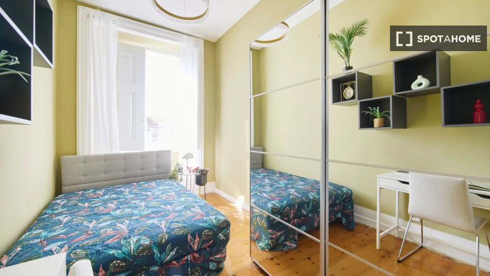 Double room Lisbon, 9 beds — photo 2