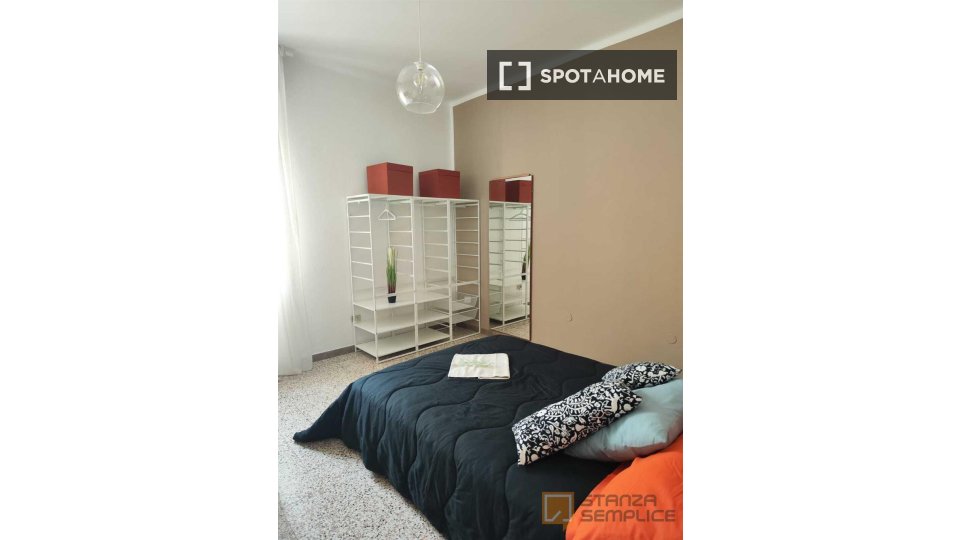 Double room Bologna, 3 beds — photo 23