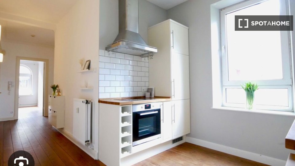 Apartment Hamburg, 2 beds, 85m² — photo 13