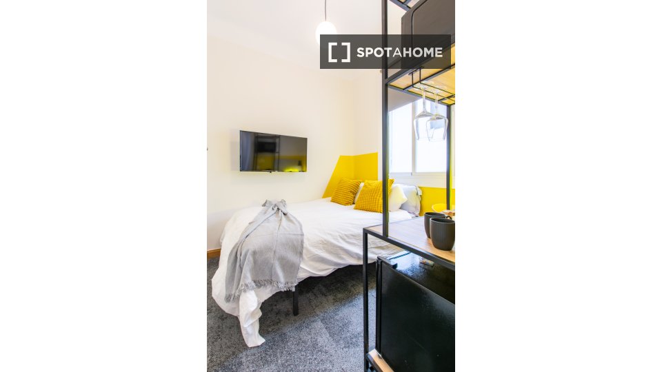 Double room Madrid, 5 beds — photo 32