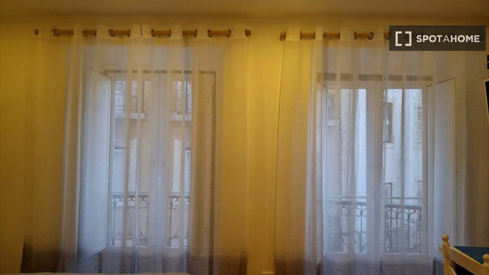 Apartment mono Lisbon, 20m² — photo 30