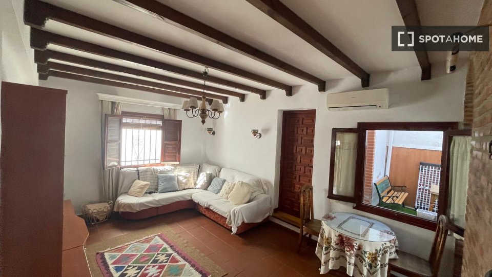 Apartment Granada, 2 beds, 95m² — photo 3