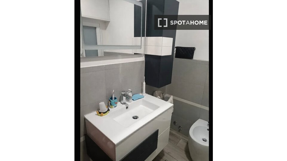 Double room Rome, 4 beds, 145m² — photo 8
