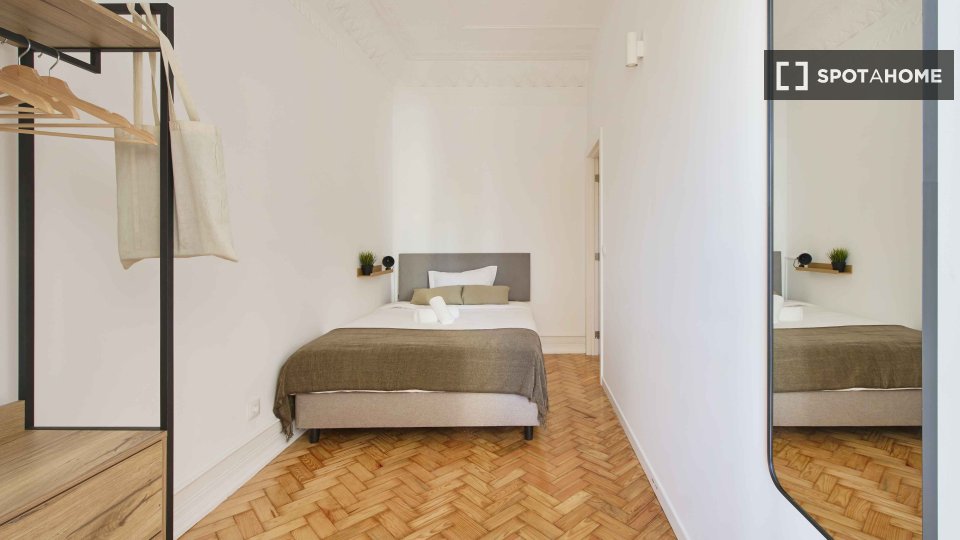 Double room Lisbon, 7 beds — photo 21