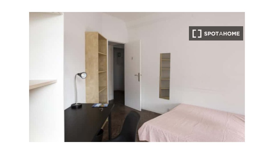 Double room Lisbon, 7 beds — photo 32