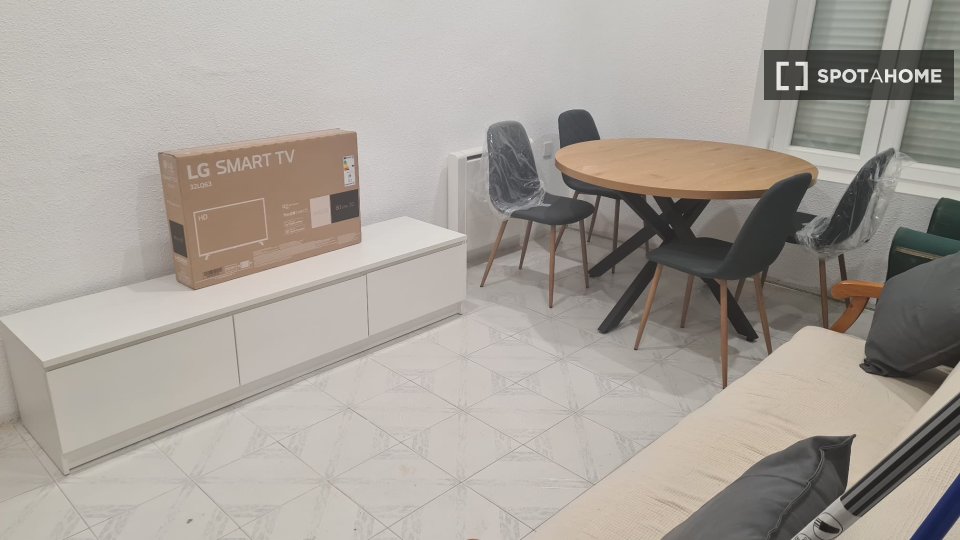 Piso de 2 habitaciones en alquiler en Salamanca.