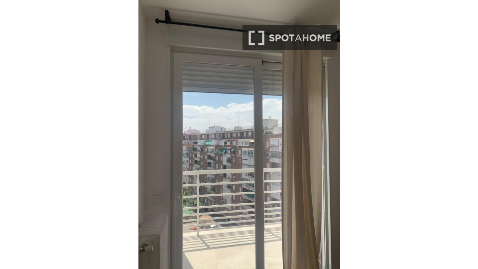 Apartment Madrid, 2 beds, 65m² — photo 16