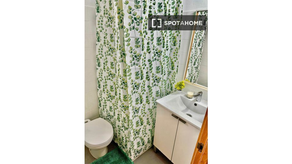Apartment Barcelona, 3 beds, 80m² — photo 13