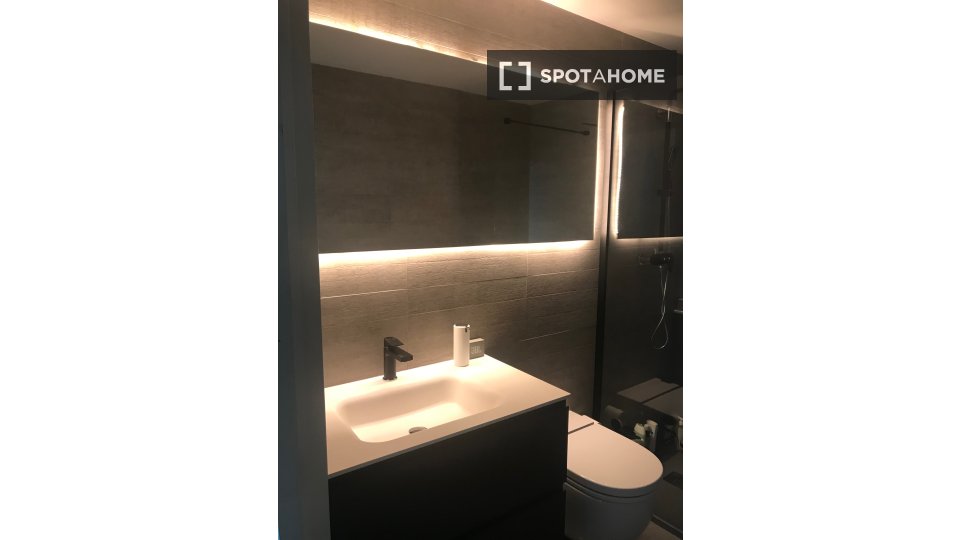 Apartment Bilbao, 3 beds, 140m² — photo 19