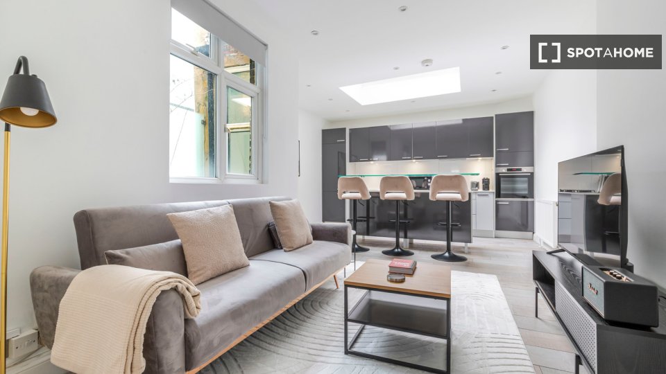 Apartment London, 1 bed — photo 1