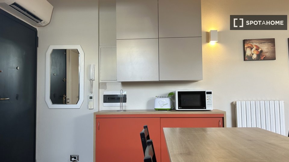 Apartment Milan, 1 bed, 58m² — photo 16