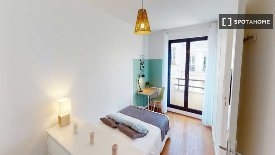 Double room Paris, 8 beds, 150m² — photo 4