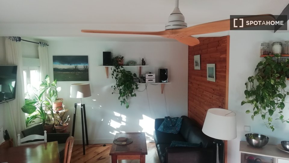 Apartamento de 2 dormitorios en alquiler en Aravaca, Madrid.