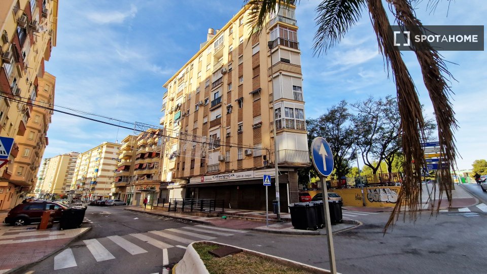 Apartment Malaga, 3 beds, 68m² — photo 10