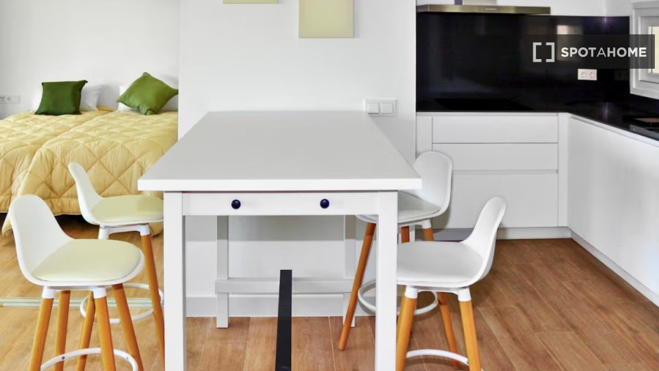 Apartment Malaga, 2 beds — photo 8