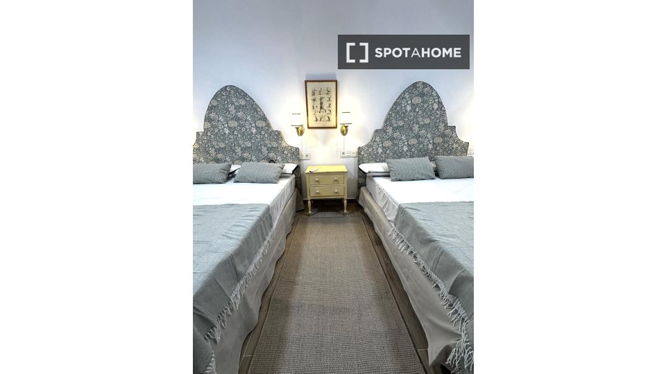 Apartment Seville, 1 bed, 67m² — photo 25