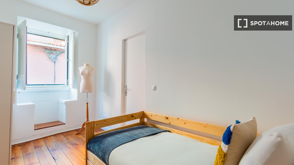 Apartment Lisbon, 2 beds — photo 20