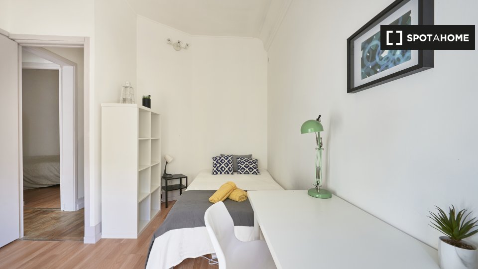 Double room Lisbon, 13 beds — photo 3