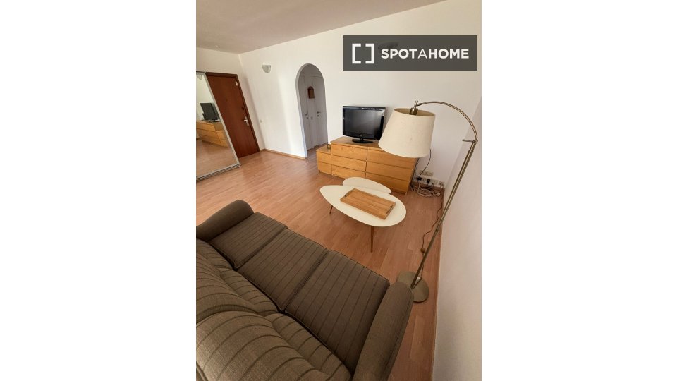 Apartment Brussels, 2 beds, 94m² — photo 1