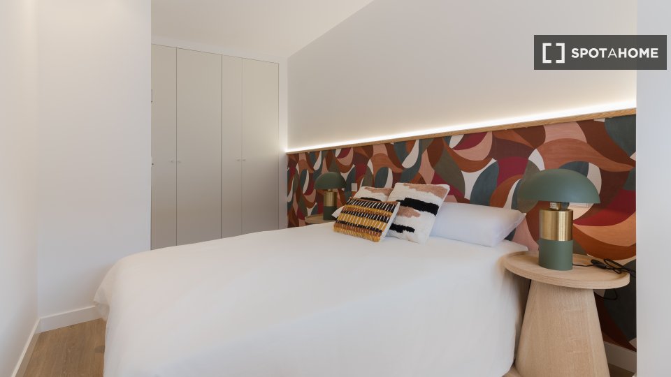 Double room Madrid, 6 beds, 120m² — photo 17