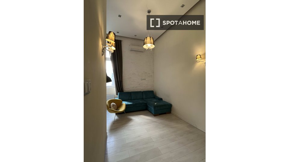 Apartment Budapest, 2 beds, 70m² — photo 5