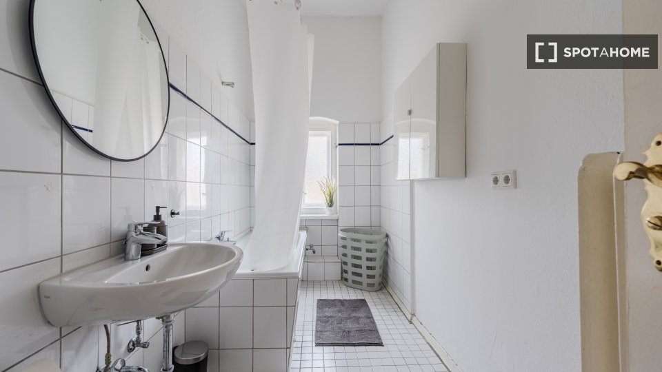 Apartment Berlin, 2 beds, 62m² — photo 11