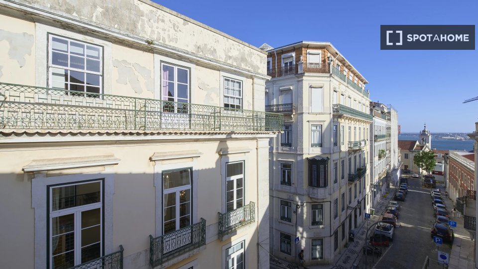 Double room Lisbon, 7 beds — photo 5