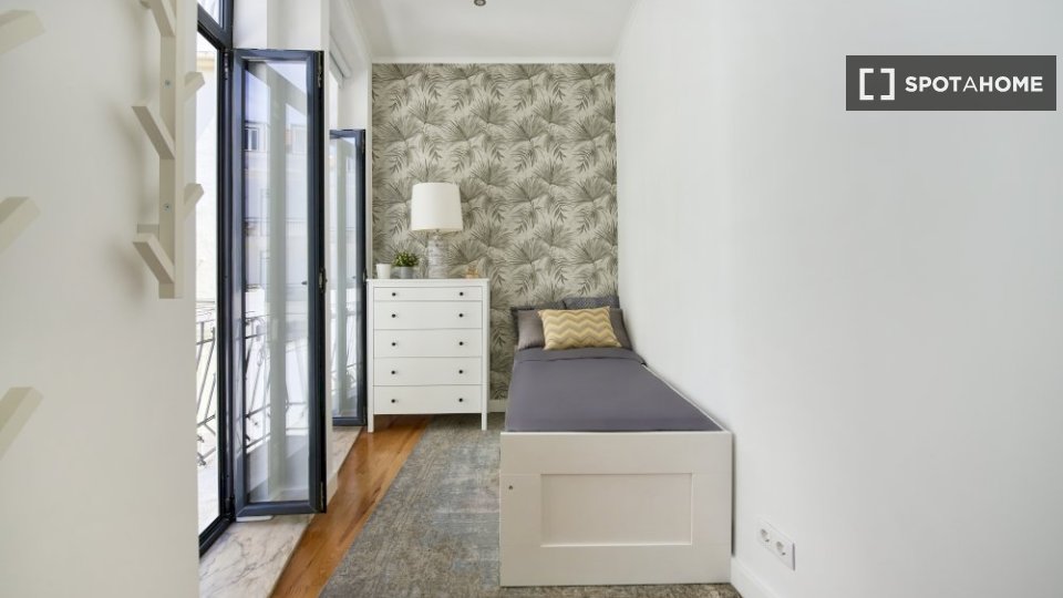 Apartment Lisbon, 1 bed — photo 3