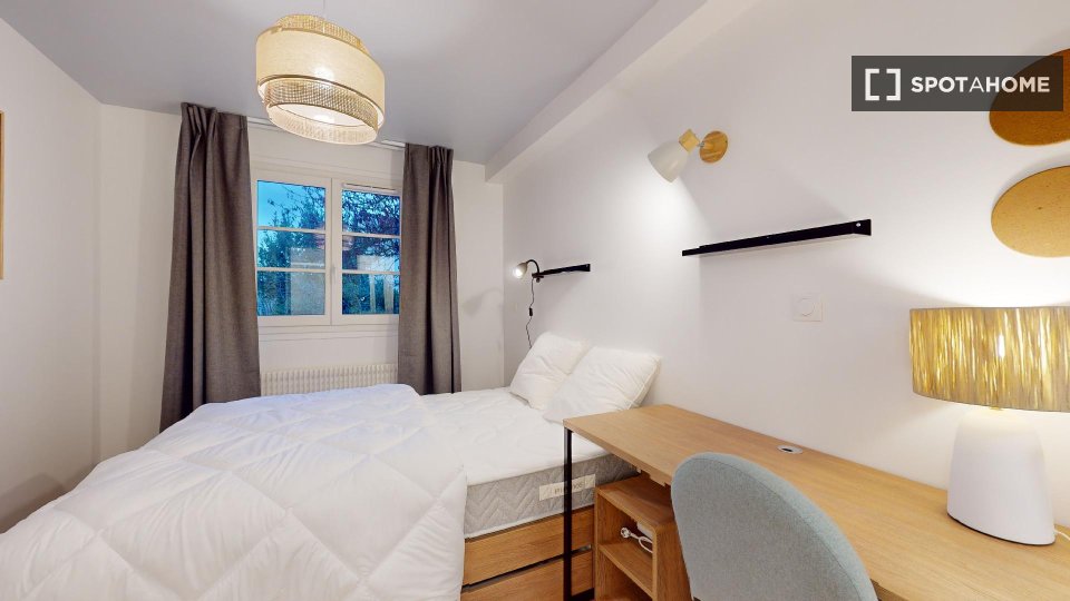 Double room Paris, 9 beds — photo 14