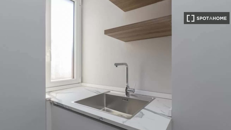 Apartment Milan, 1 bed, 49m² — photo 18