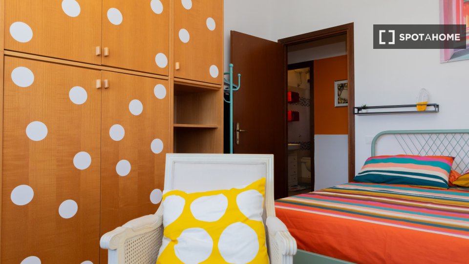 Double room Rome, 5 beds — photo 4