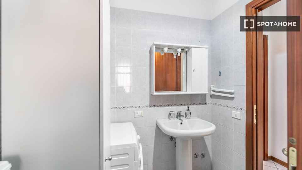 Apartment mono Bologna, 65m² — photo 2