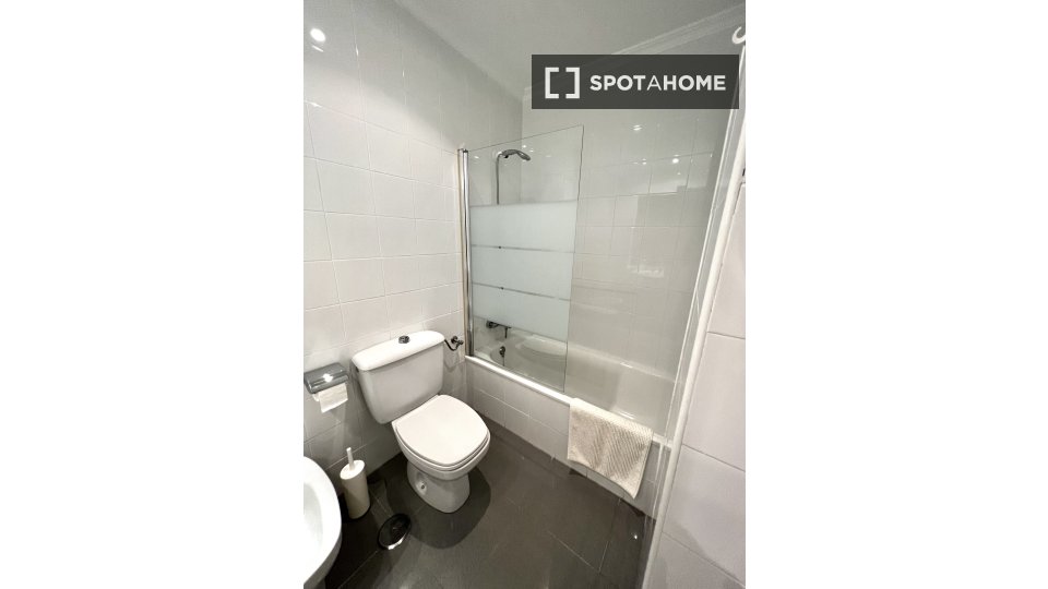 Apartment Seville, 3 beds, 110m² — photo 14