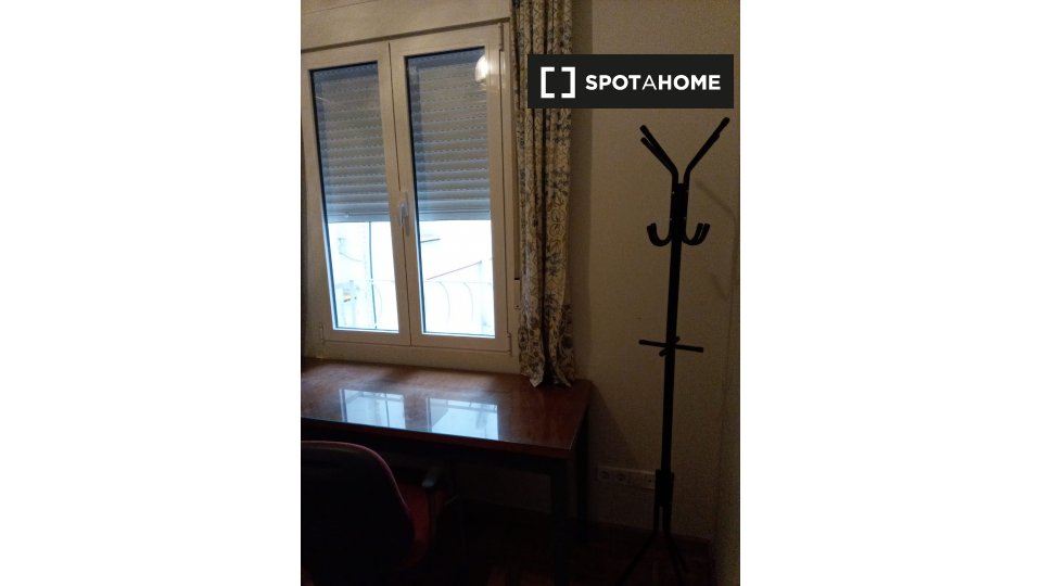 Double room Madrid, 4 beds, 119m² — photo 4