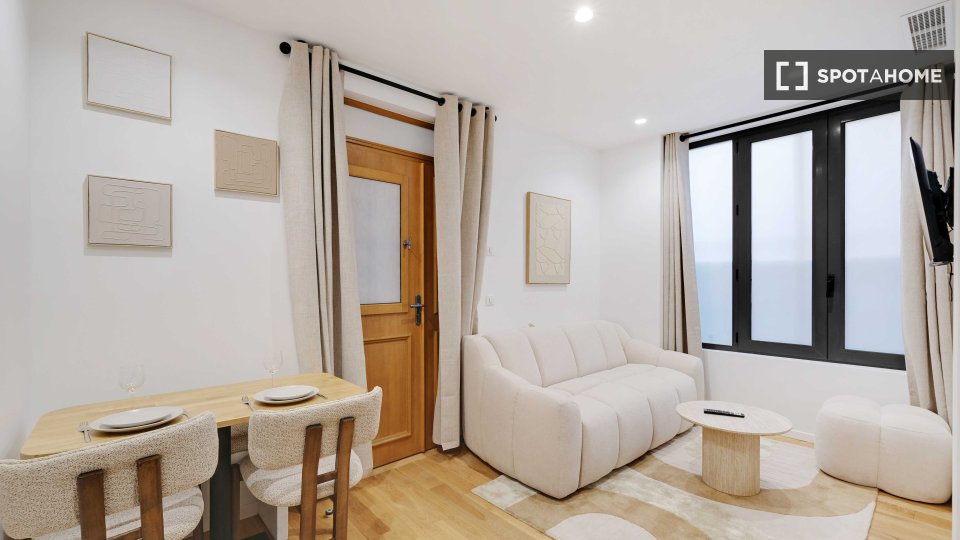 Apartment mono Paris, 38m² — photo 1