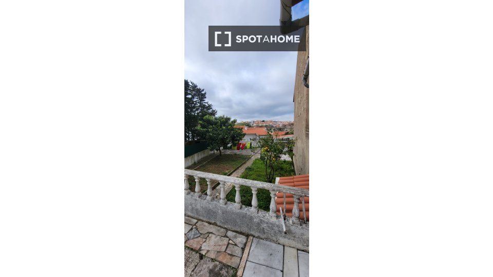 Double room Lisbon, 1 bed — photo 3